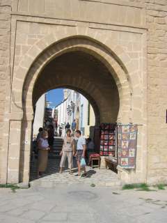 Une des portes d'entre de la Mdina (Monastir)