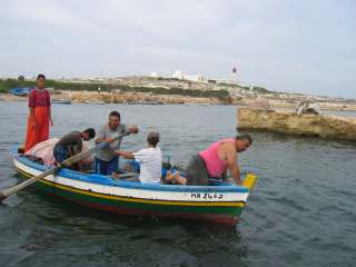 Dpart pour la pche de l'ancien port phnicien (Madhia)