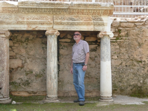 Caryatide moderne
